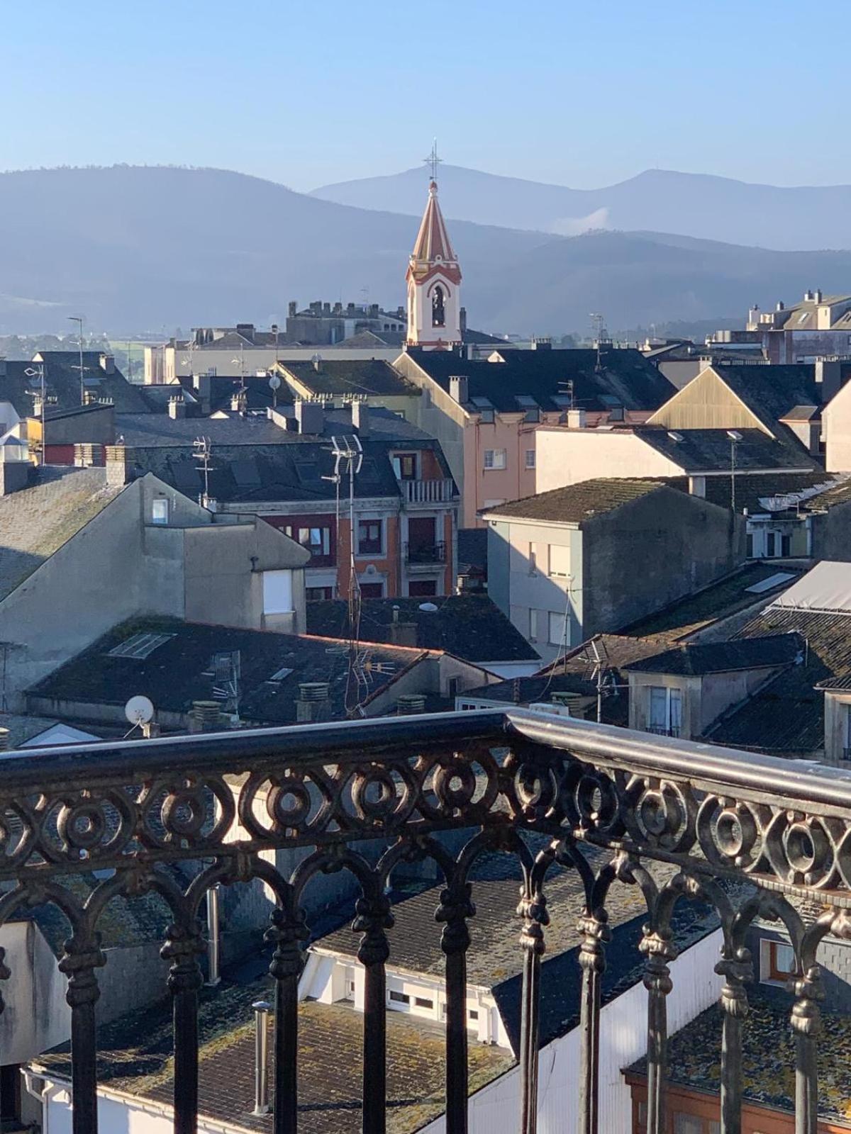 Moderno Piso Con La Mejor Terraza De Ribadeo Y Vistas Maravillosas Eksteriør billede