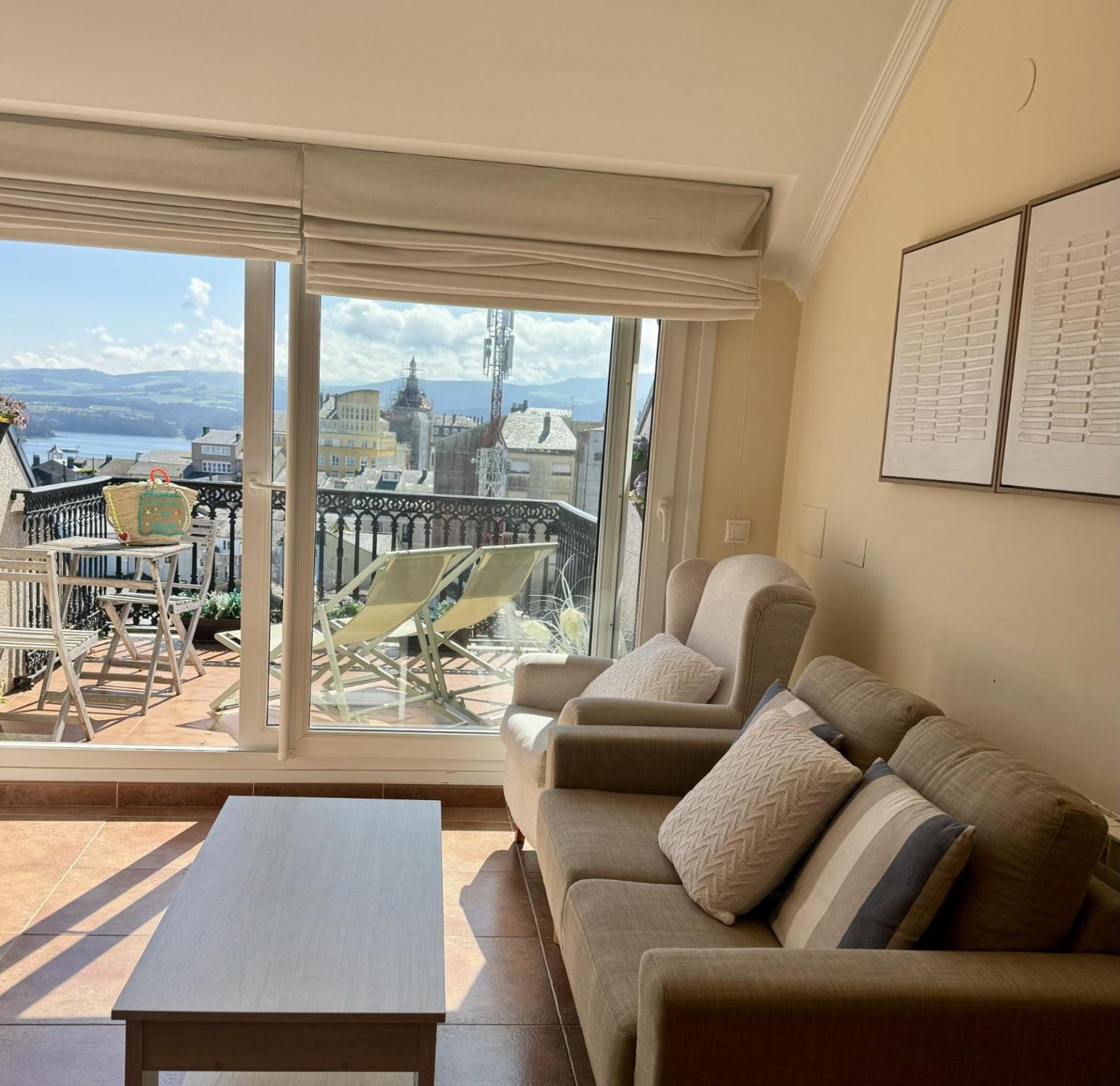 Moderno Piso Con La Mejor Terraza De Ribadeo Y Vistas Maravillosas Eksteriør billede